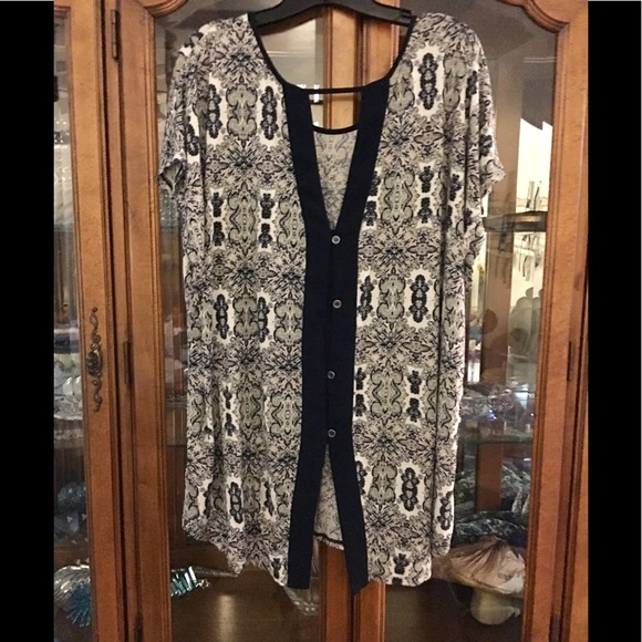 Maurice’s Size 3 Super Cute Top! ♥️♥️ - Picture 4 of 5